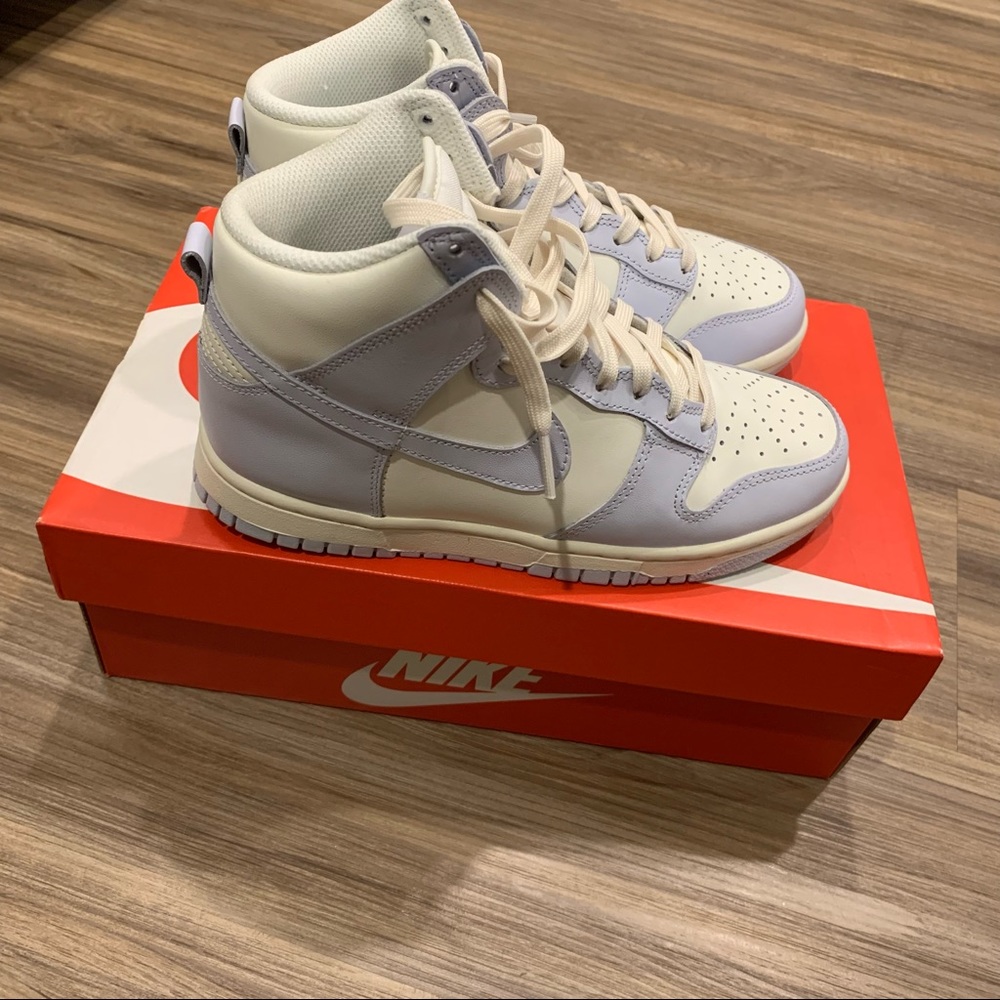 ‼️ SOLD ‼️Nike Dunk High Sail Football Grey